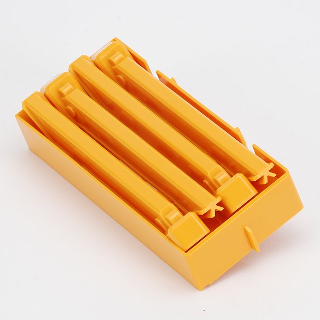 Bruder 42734 - Kranstützen im Transportgehäuse